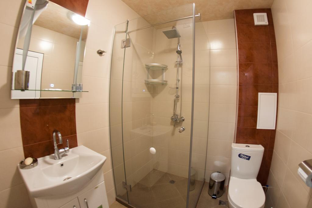 Apartmán Nasred Grada Chisarja Pokoj fotografie
