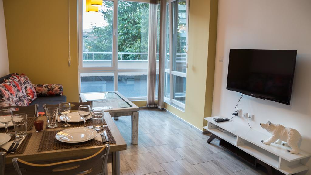 Apartmán Nasred Grada Chisarja Pokoj fotografie
